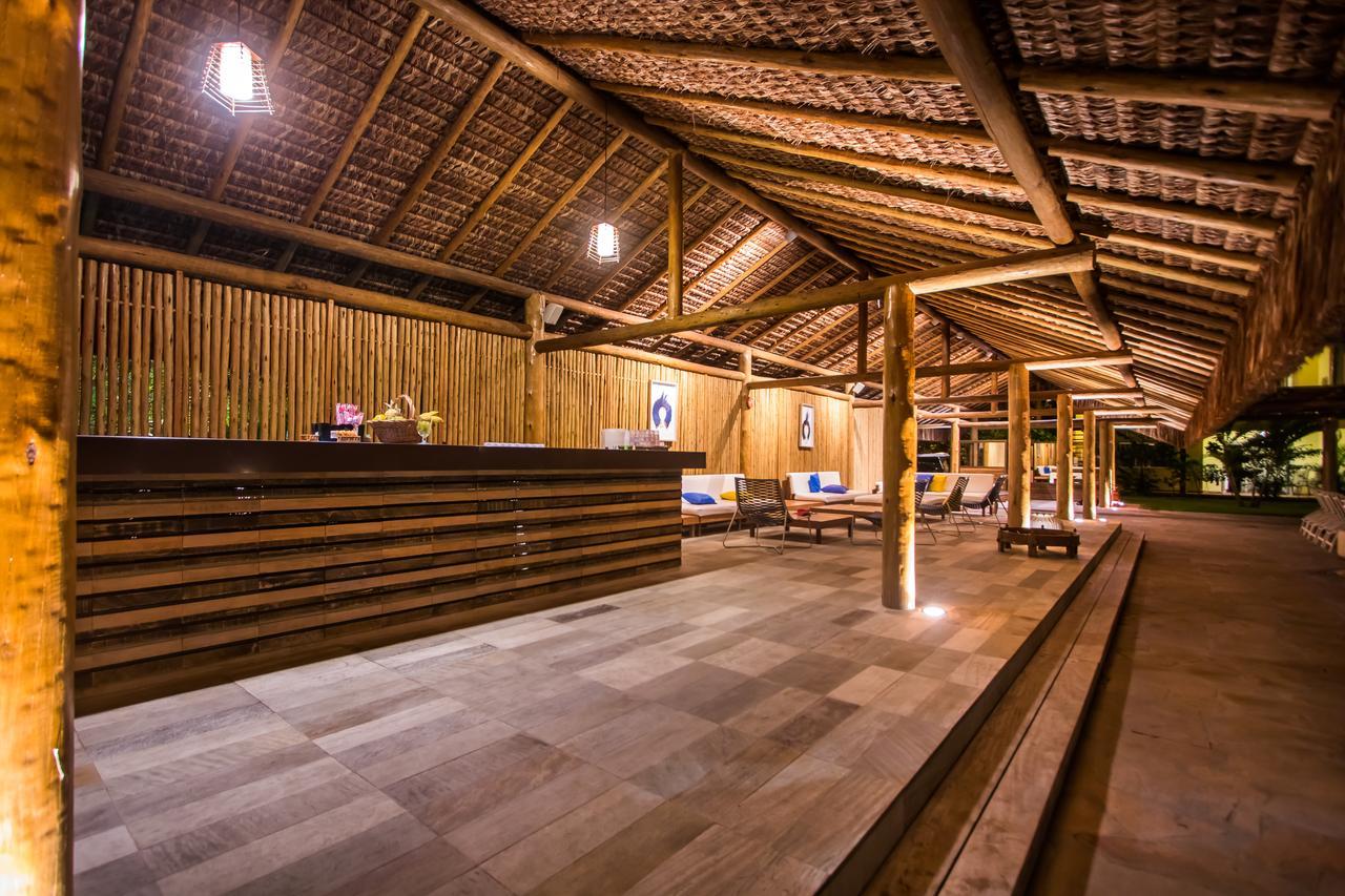La Torre Resort All Inclusive Porto Seguro Exterior foto The lobby at the resort